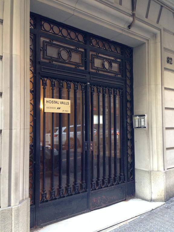 Hostal Valls Barcellona Esterno foto