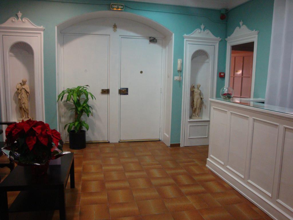Hostal Valls Barcellona Esterno foto